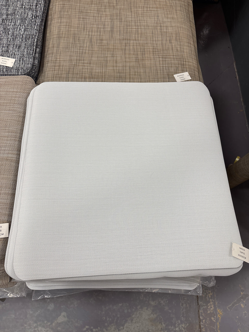 Tapis plastique 50x50cm