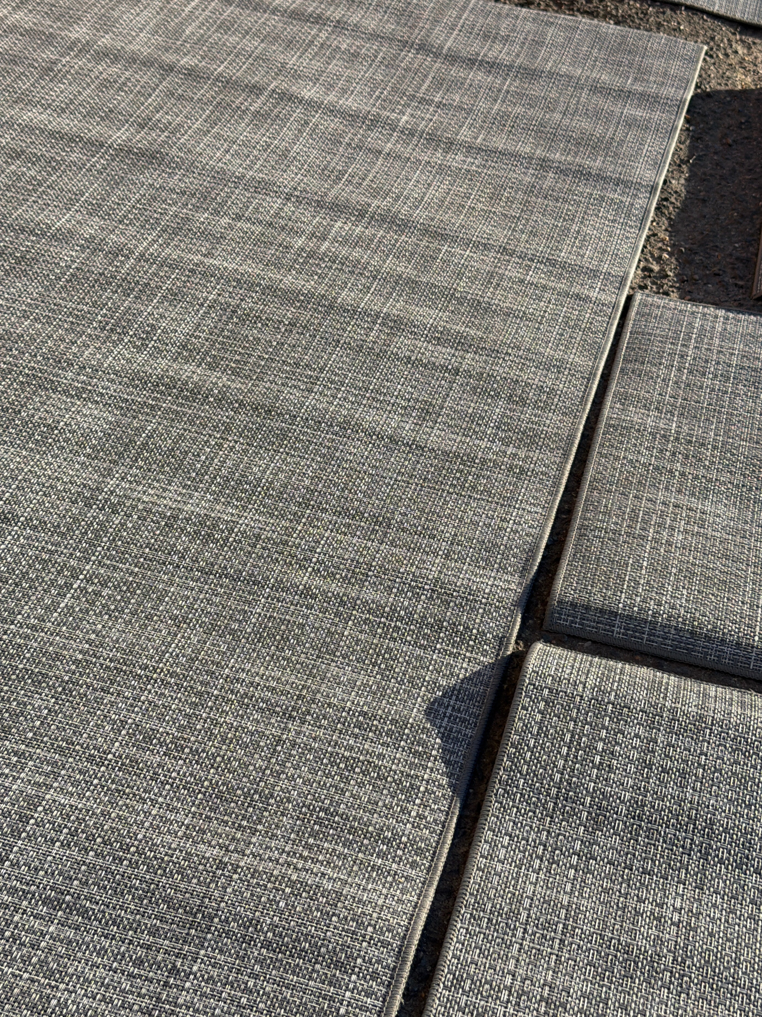 Nouveau Jeu de tapis plastique 5m90 Gris