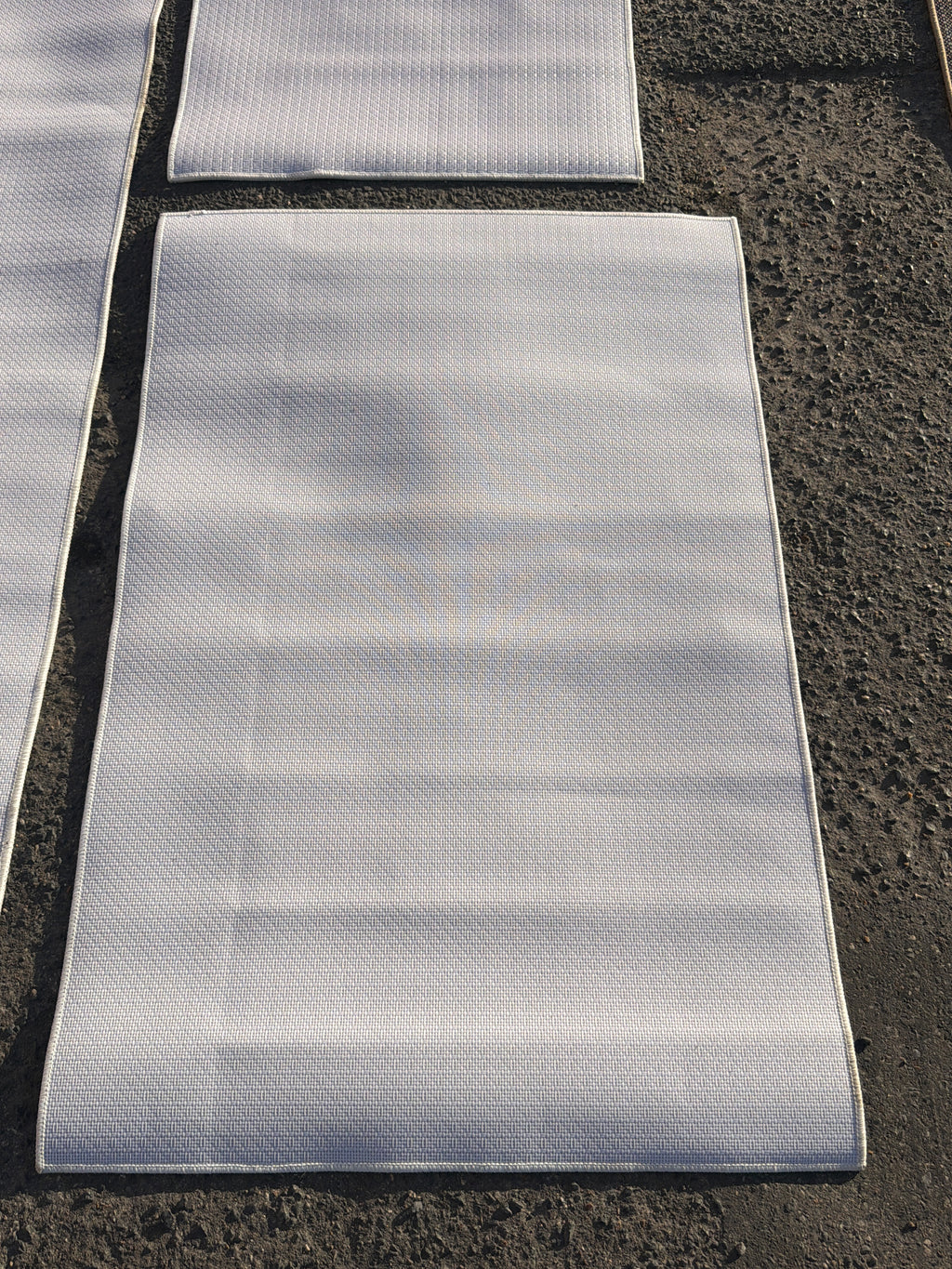Nouveau Tapis plastique 60x90 BEIGE-TAUPE-BLANC-GRIS