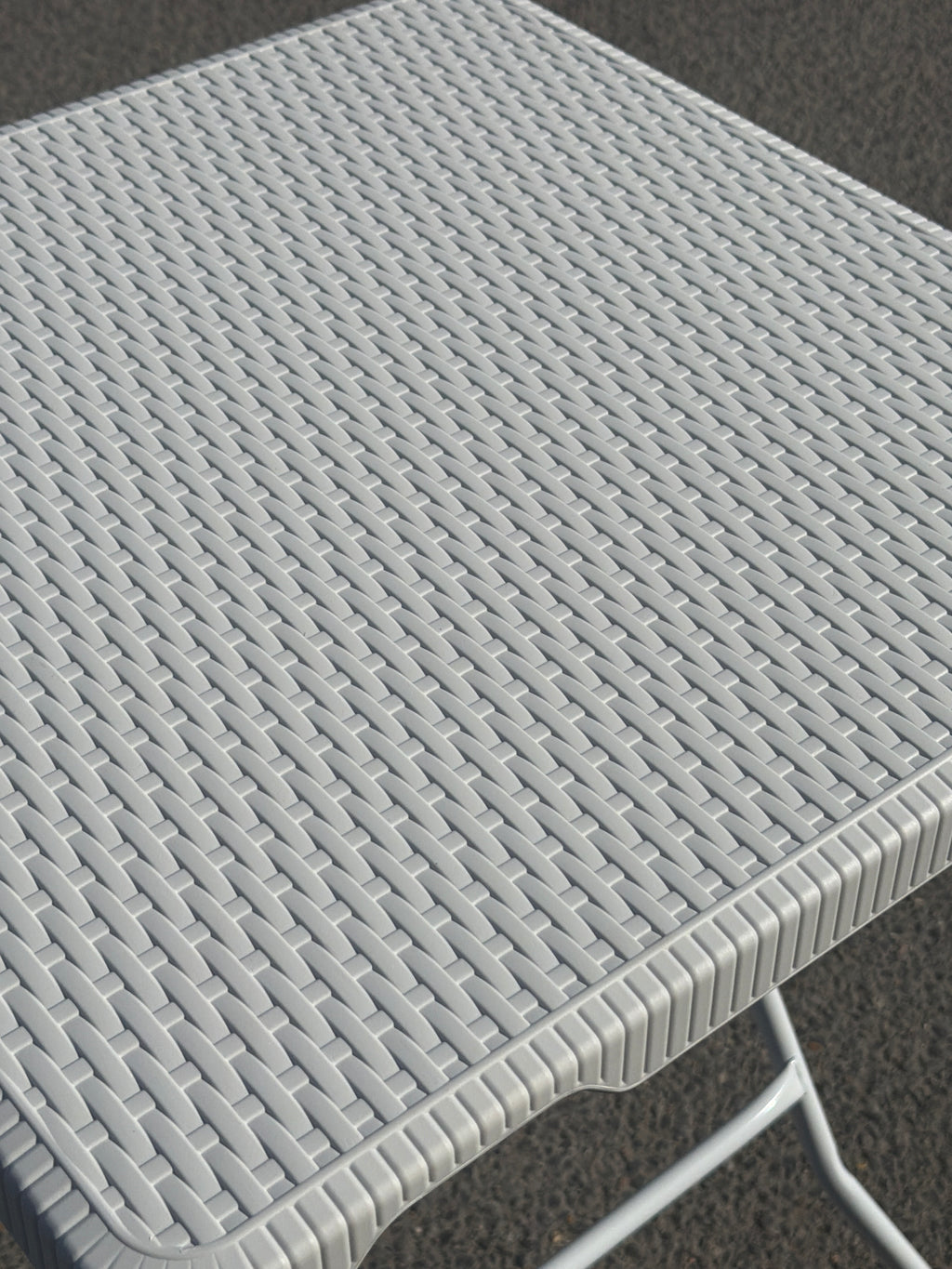 Table Carrée 60cm ⚠️ATTENTION : À COMMANDER SEUL / LIVRAISON À DOMICILE UNIQUEMENT