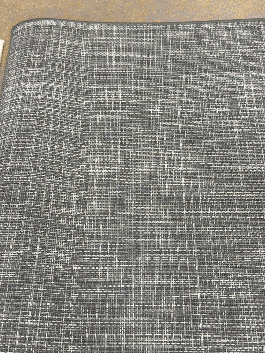 NOUVEAU TAPIS COFFRE CAMPING 73x230cm GRIS