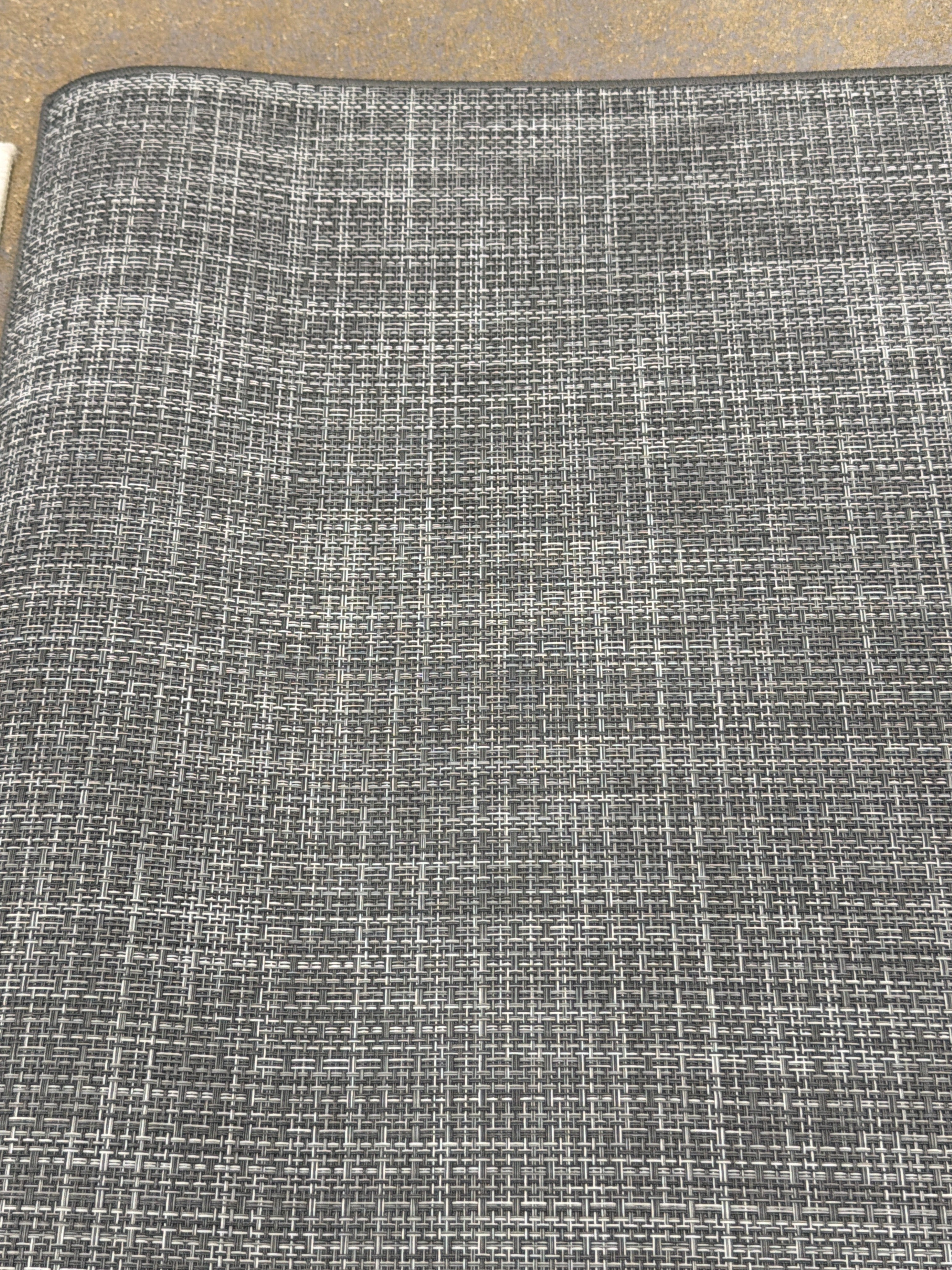 NOUVEAU TAPIS COFFRE CAMPING 73x230cm GRIS