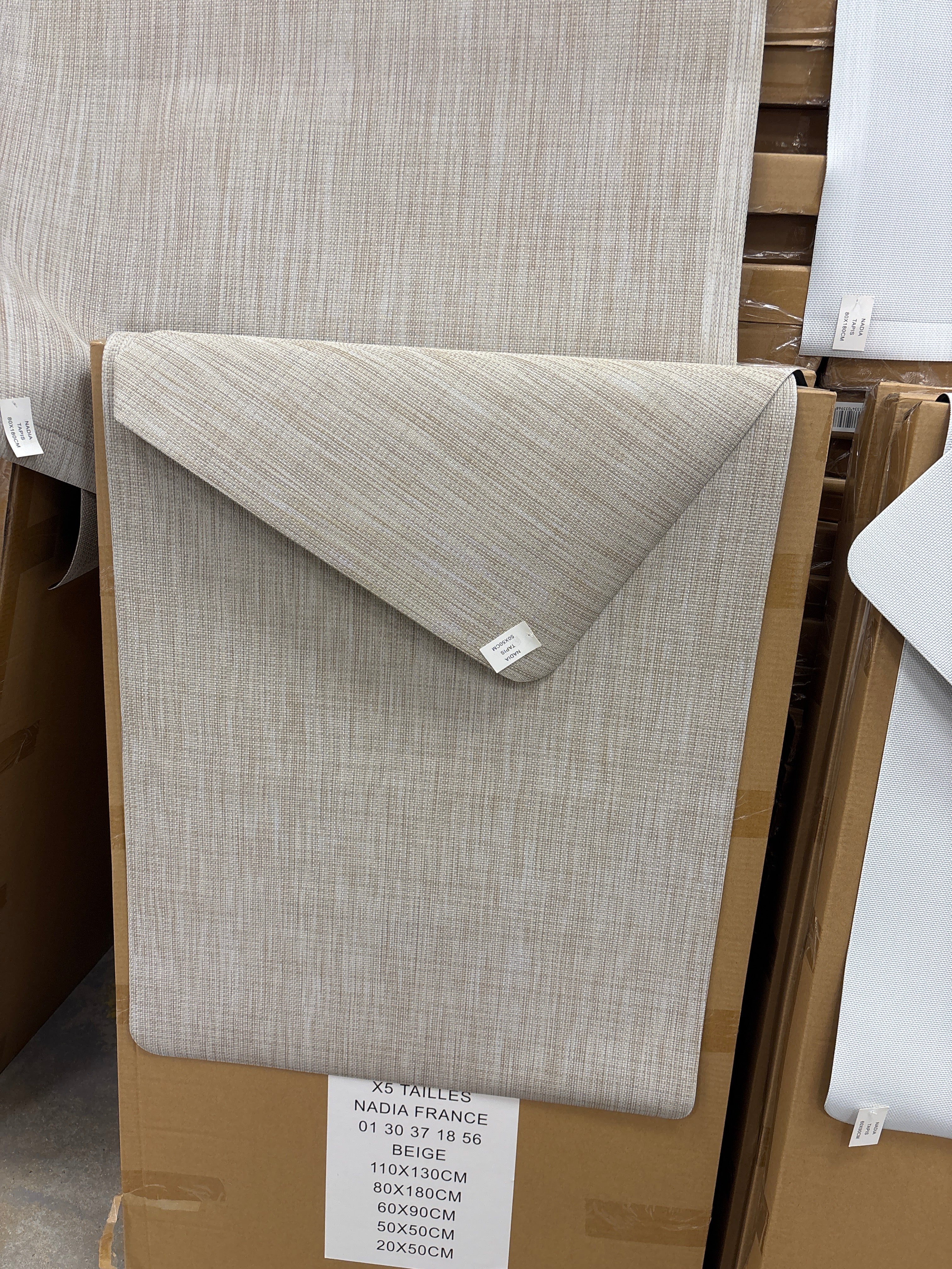 Jeu de tapis plastique 5m90 Beige