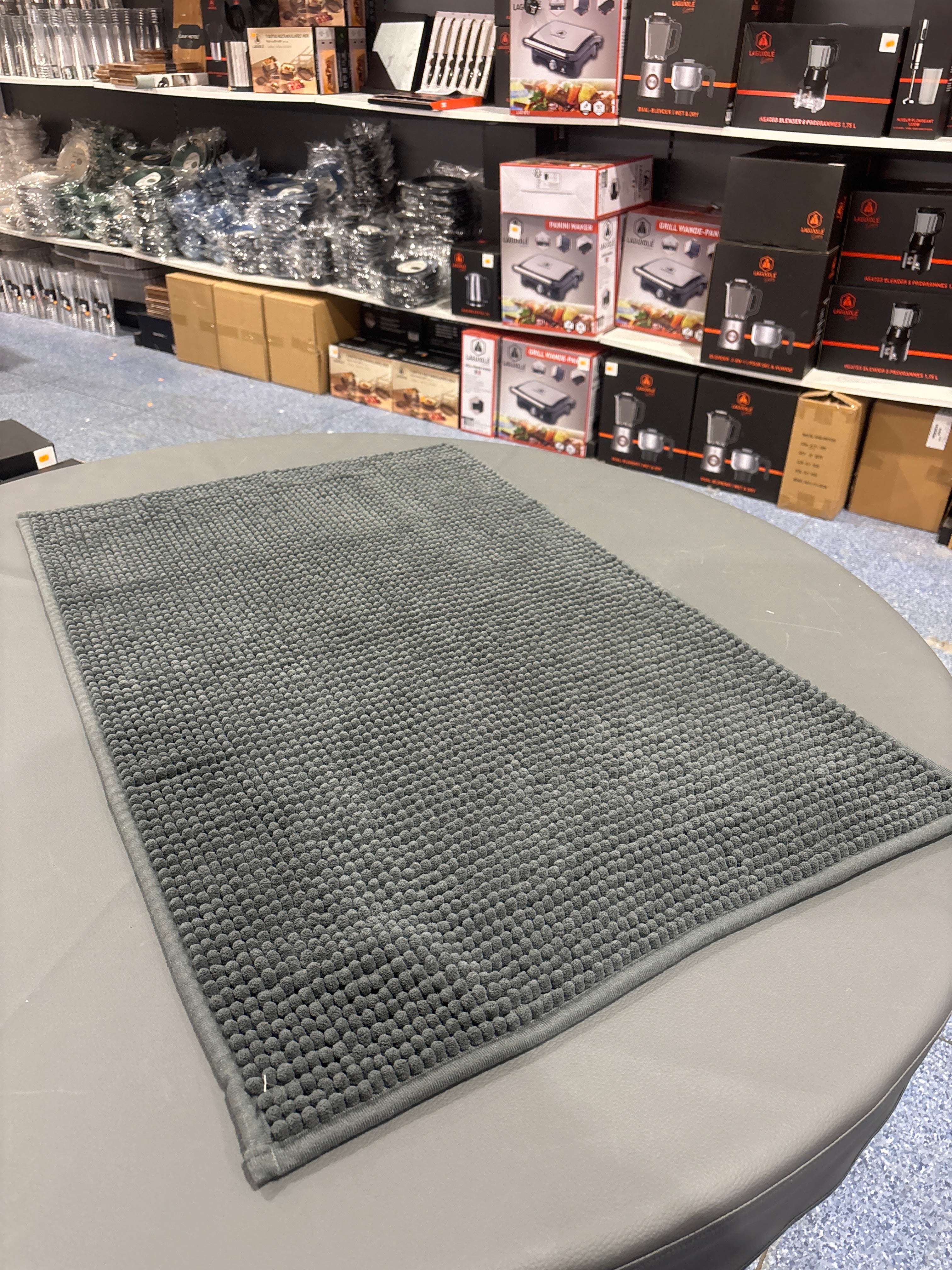 Tapis boule 60x90 Gris