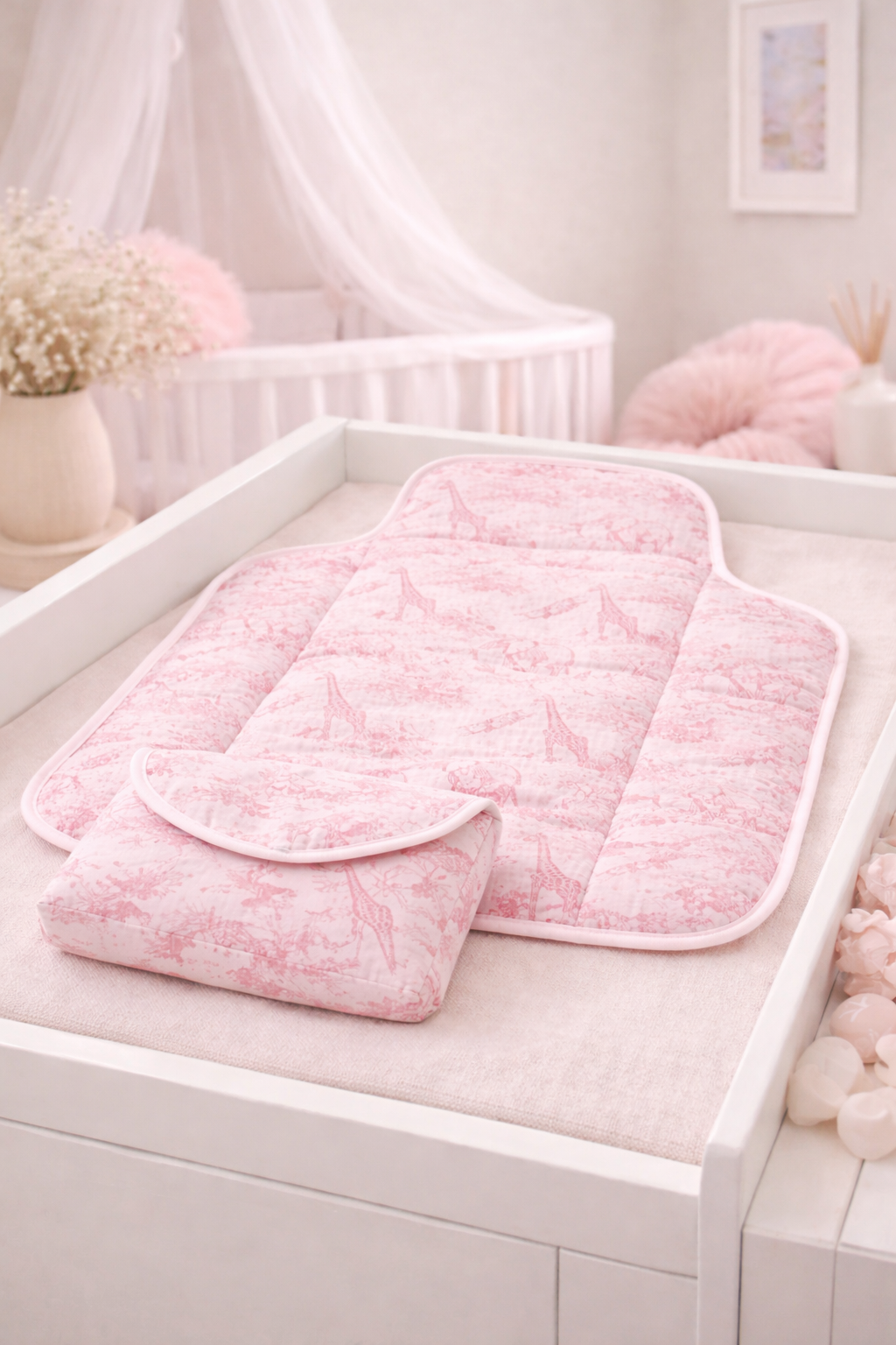 Tapis à langer imperméable Rose inspiration toile de Jouy