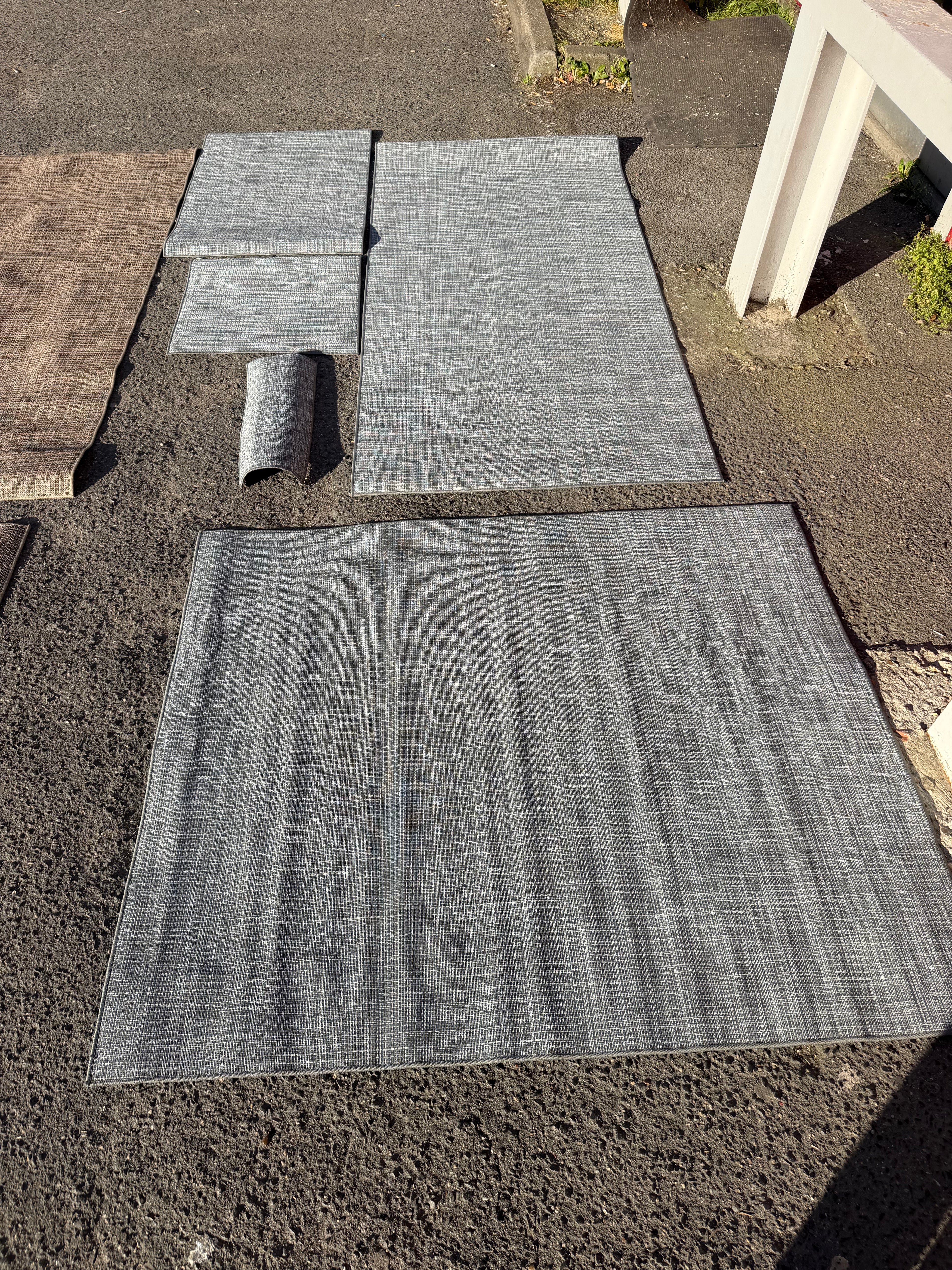 Nouveau Jeu de tapis plastique 5m90 Gris