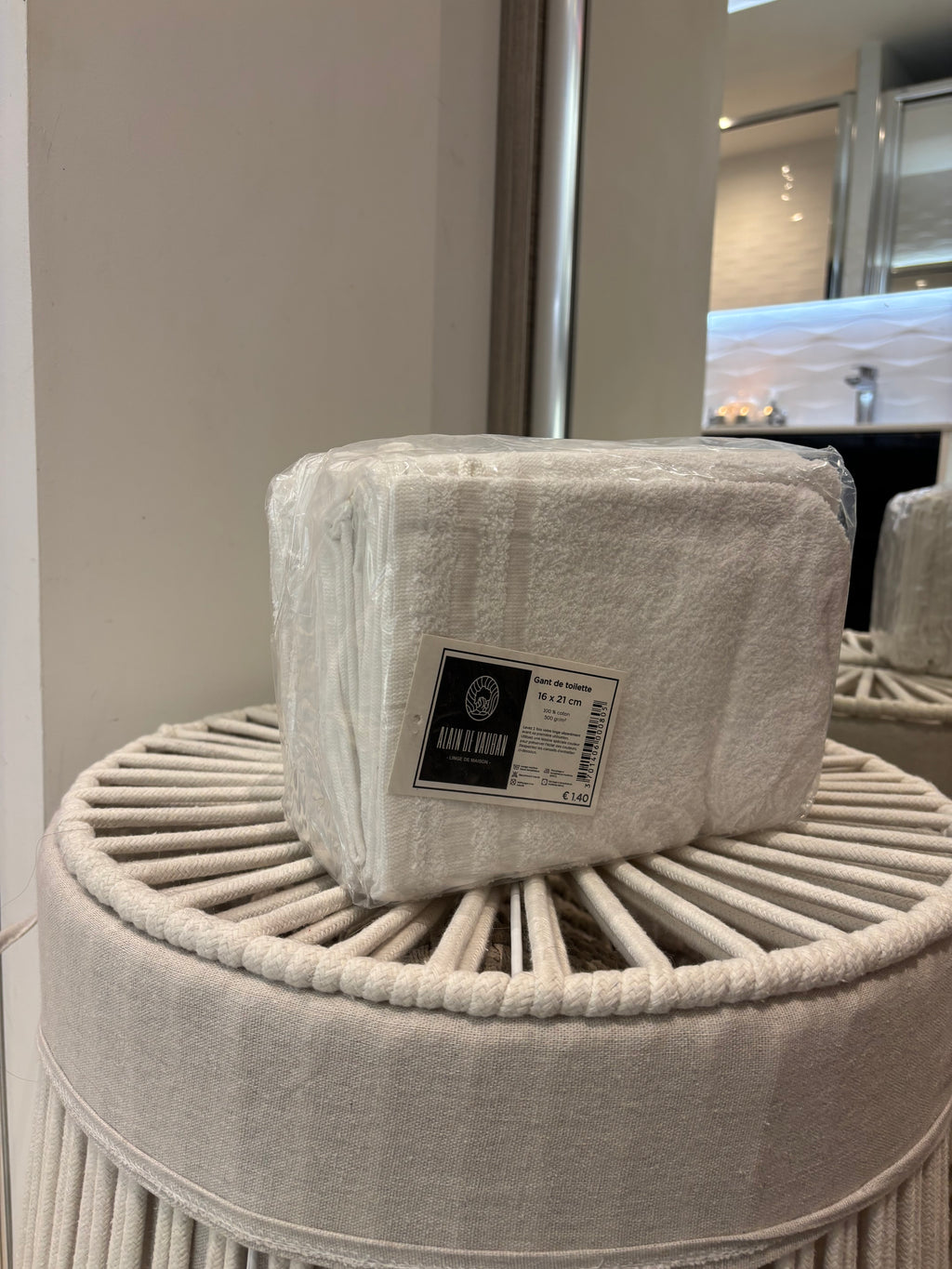 Ensemble complet de 26 pièces - 6 serviettes de toilette + 20 gants - coton 100%