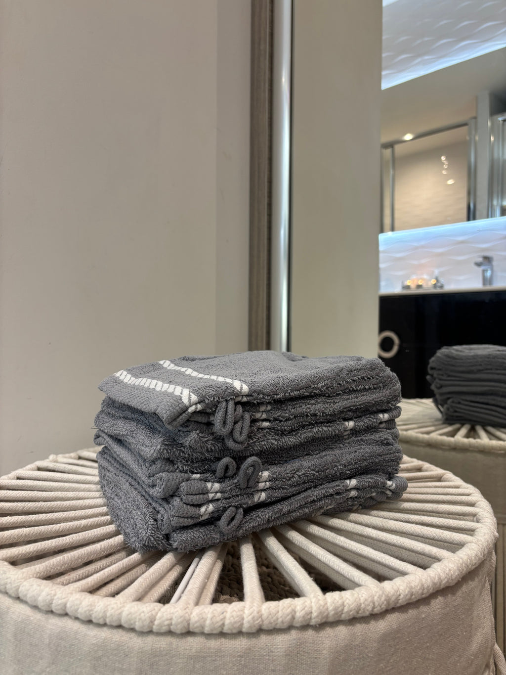 Ensemble complet Gris de 26 pièces - 6 serviettes de toilette + 20 gants - coton 100%