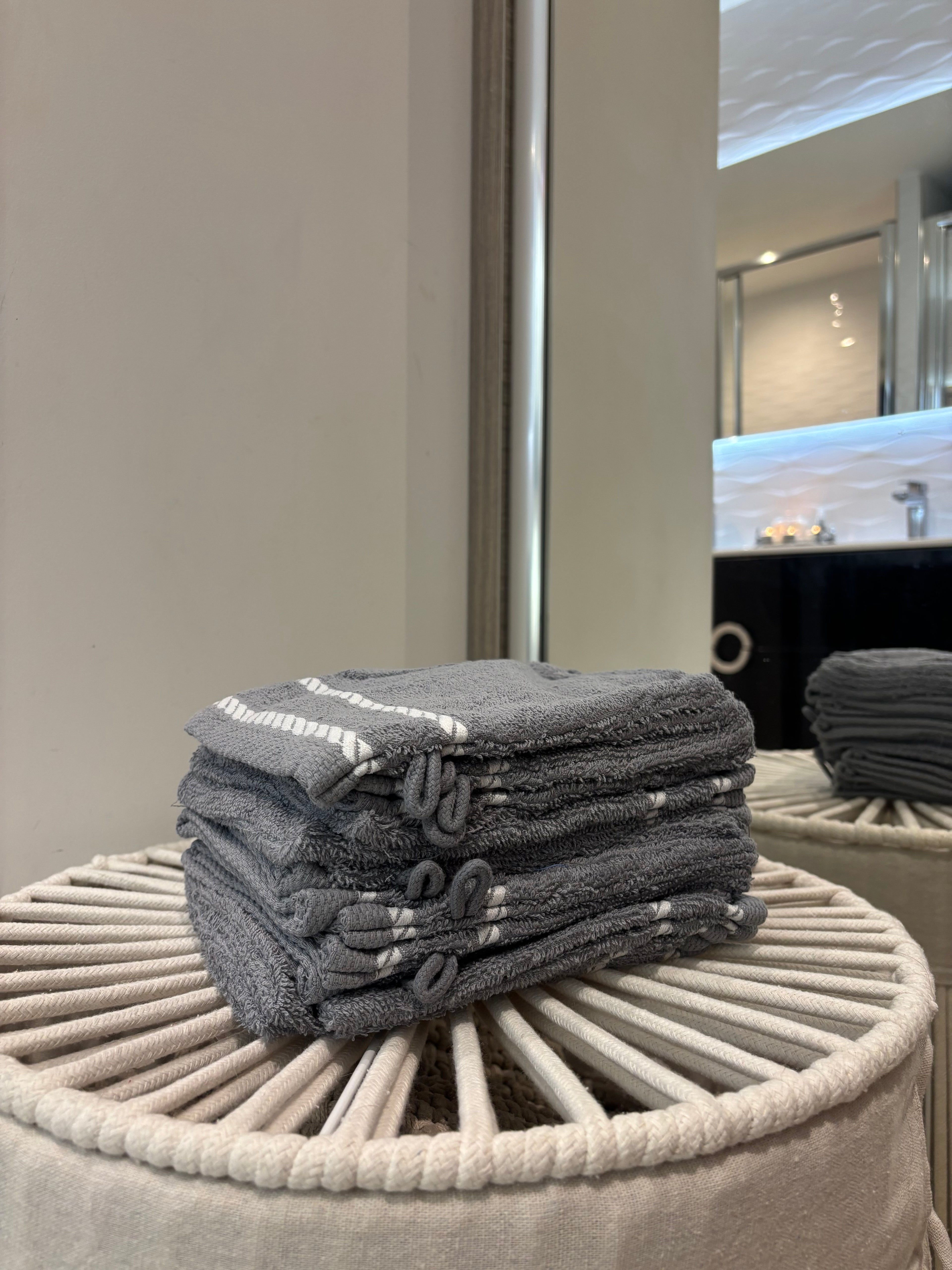 Ensemble complet Gris de 26 pièces - 6 serviettes de toilette + 20 gants - coton 100%