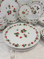 Service de Vaisselle Fraise 24 Pièces en Mélamine